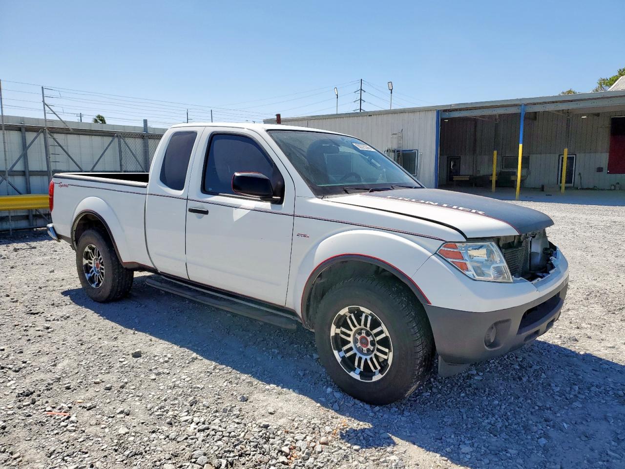 NISSAN FRONTIER S