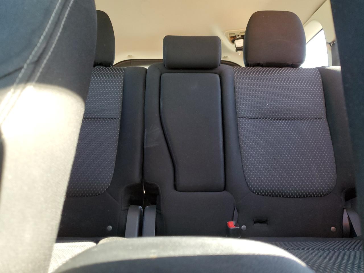 MITSUBISHI OUTLANDER SE