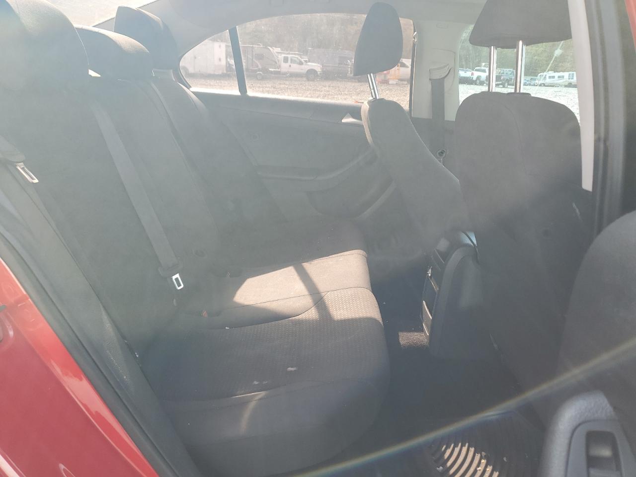 VOLKSWAGEN JETTA BASE