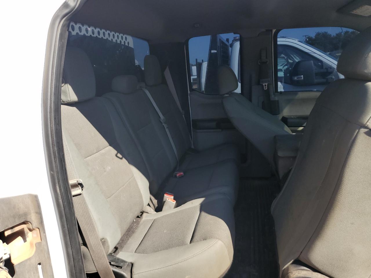 FORD F-450 SUPER DUTY