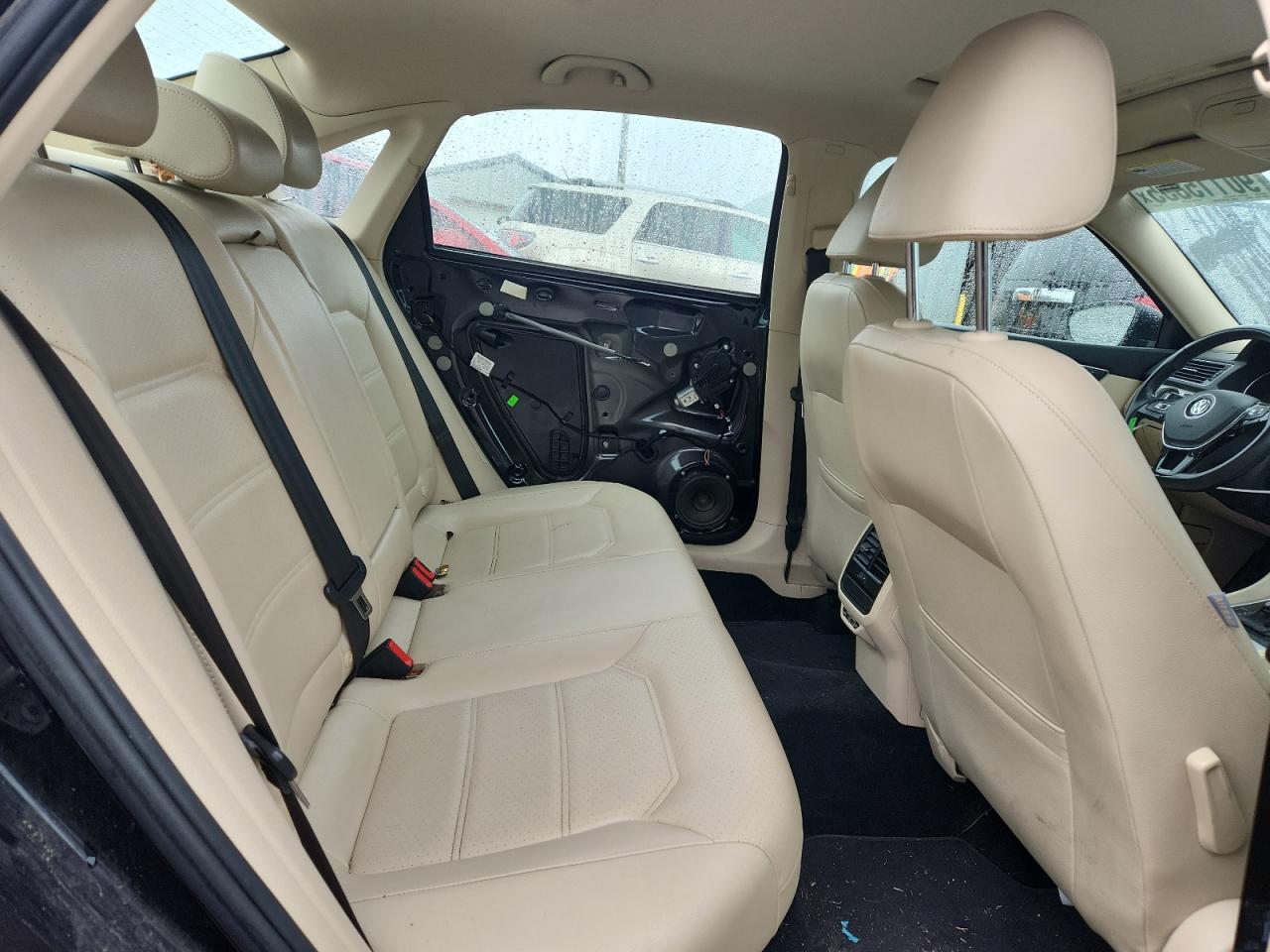 VOLKSWAGEN PASSAT WOLFSBURG