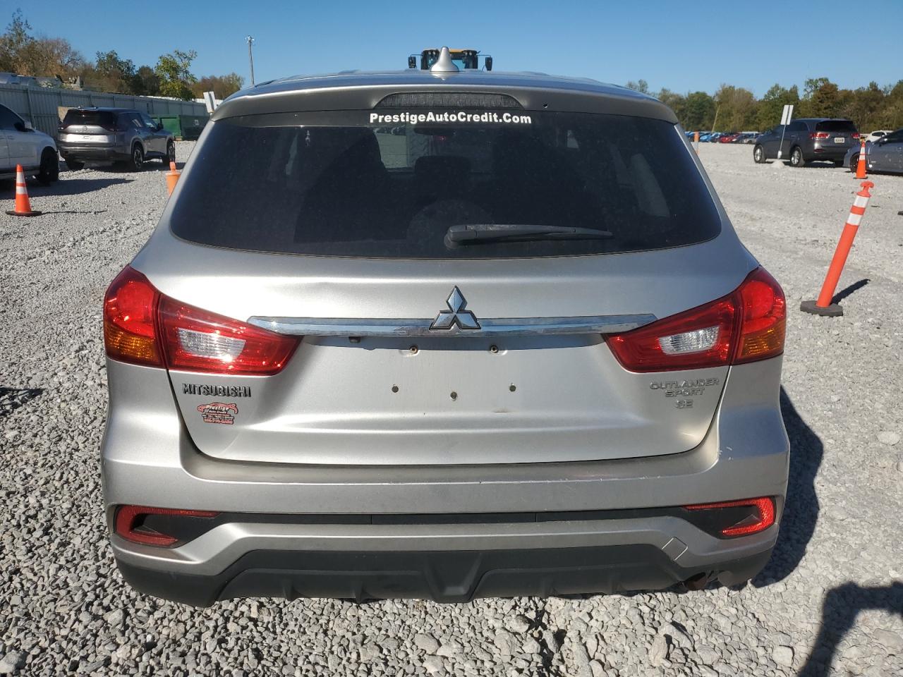 MITSUBISHI OUTLANDER ES