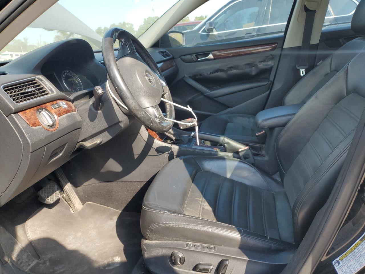 VOLKSWAGEN PASSAT SEL