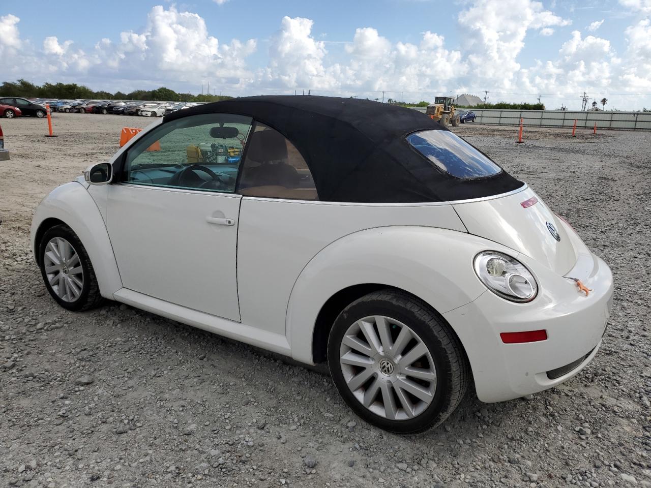 Lot #3305679731 2009 VOLKSWAGEN NEW BEETLE