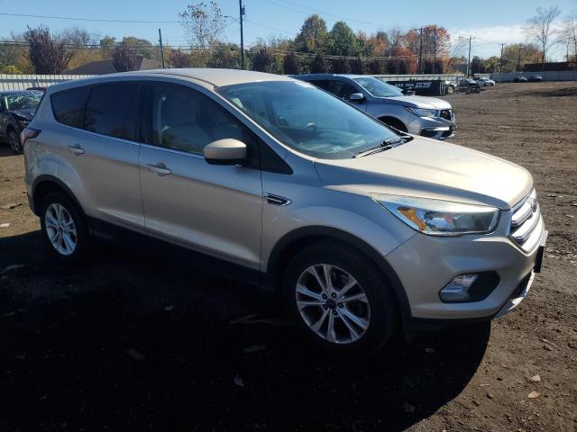2017 FORD ESCAPE SE - 1FMCU9GD4HUC41574