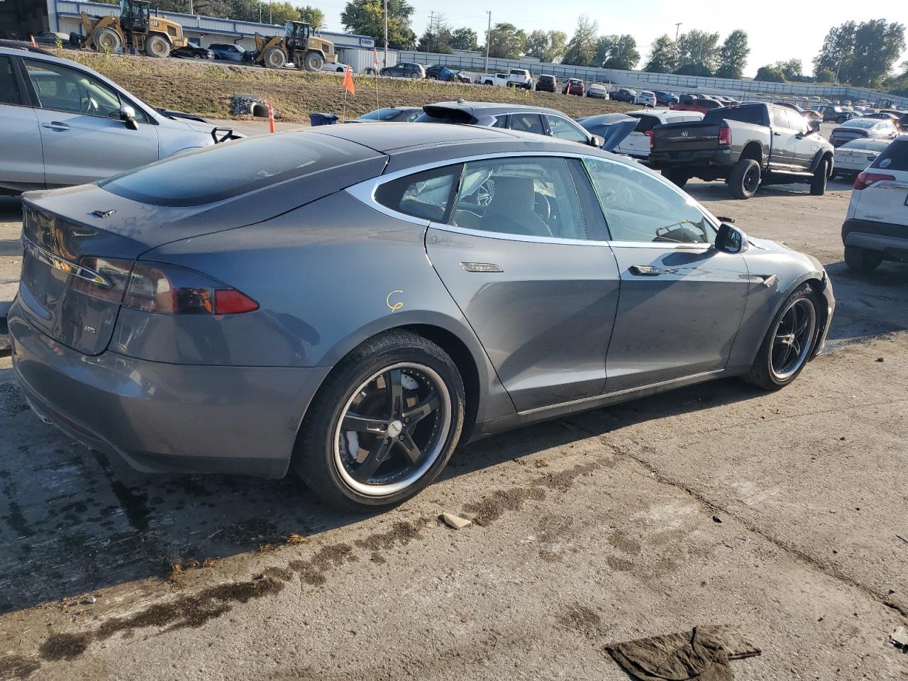 TESLA MODEL S