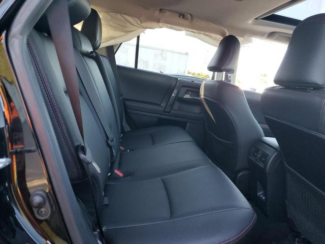 2024 TOYOTA 4RUNNER SR JTERU5JR2R6245782