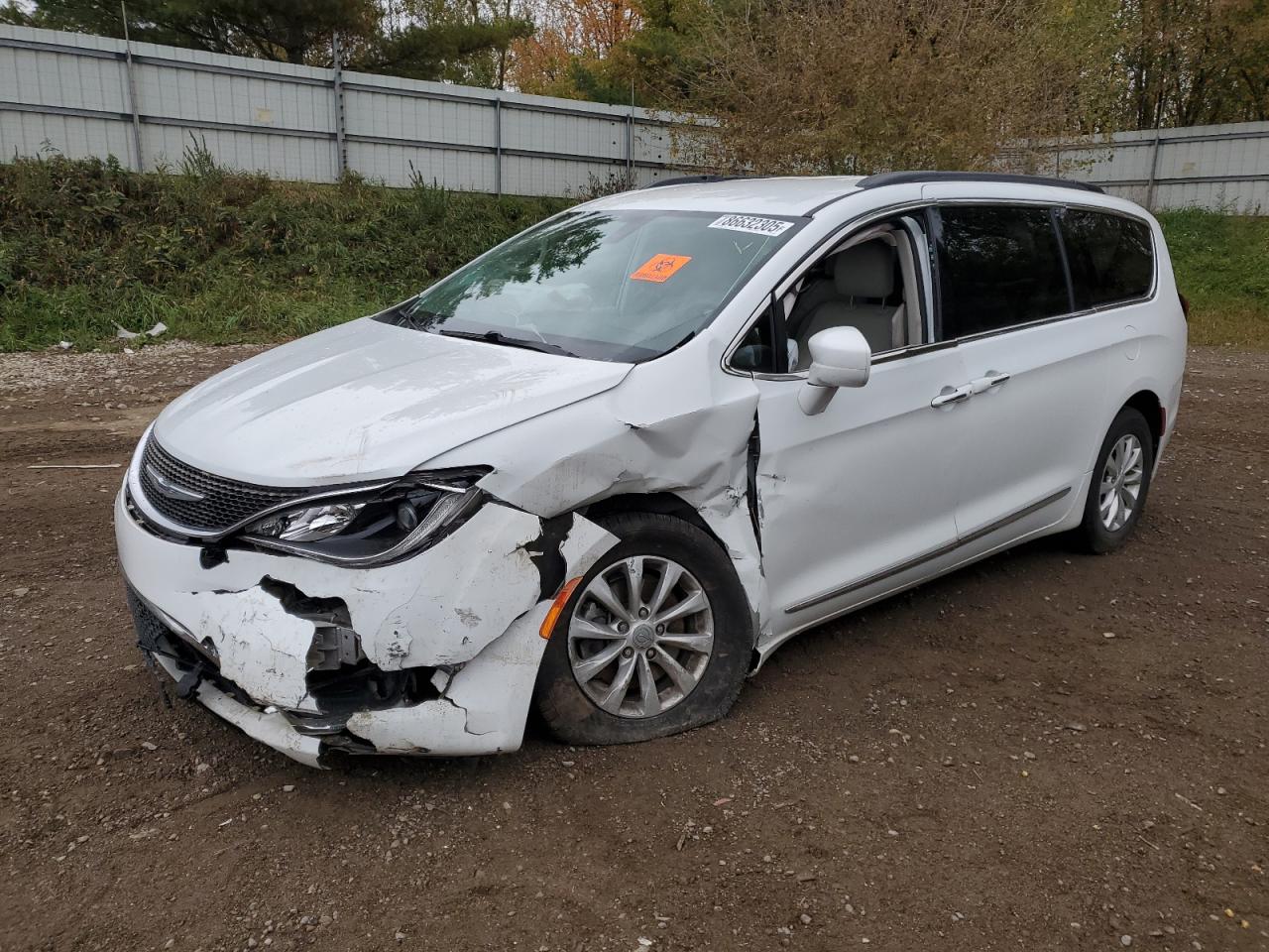 CHRYSLER PACIFICA TOURING L