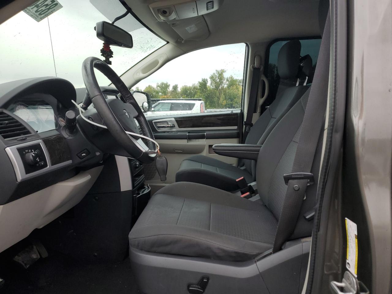 DODGE GRAND CARAVAN SXT