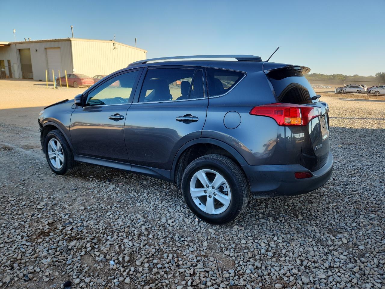 TOYOTA RAV4 XLE