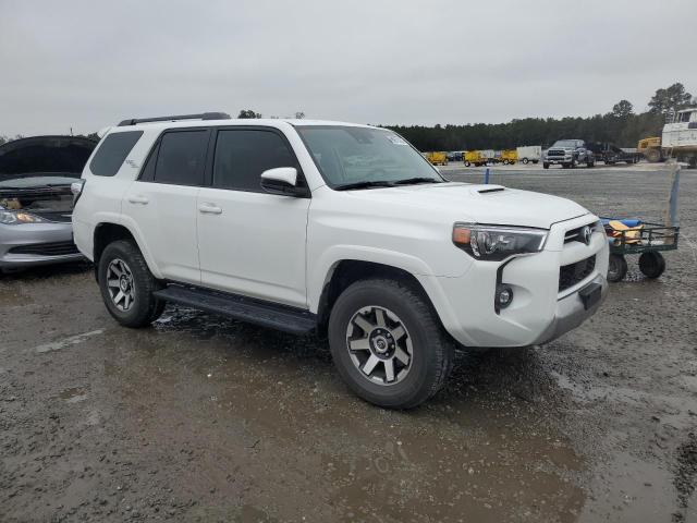 2023 TOYOTA 4RUNNER SE - JTEPU5JR4P6131772