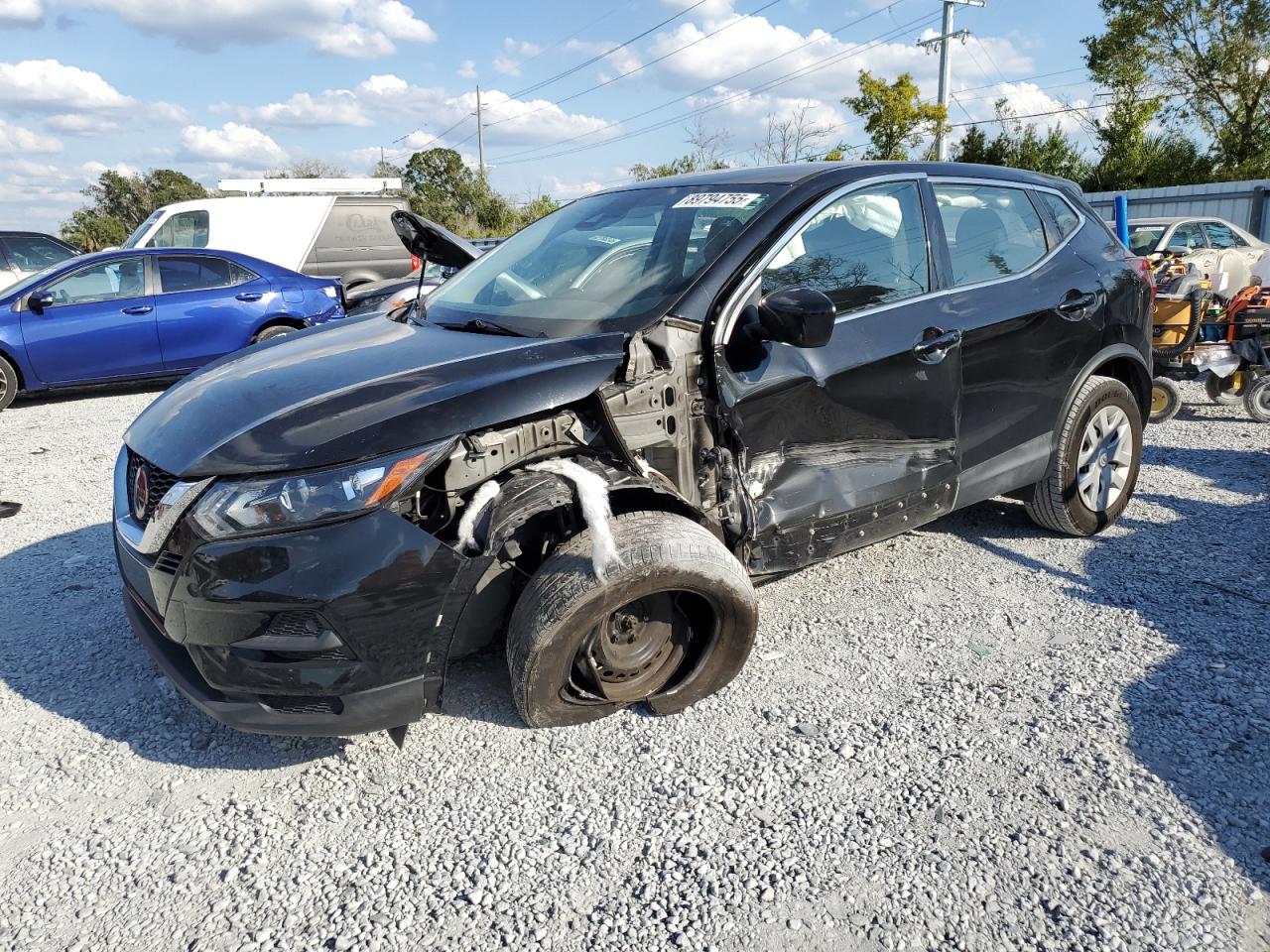 NISSAN ROGUE SPORT S