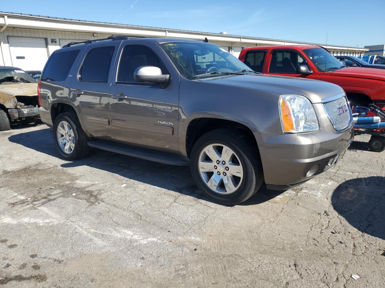 GMC YUKON SLT