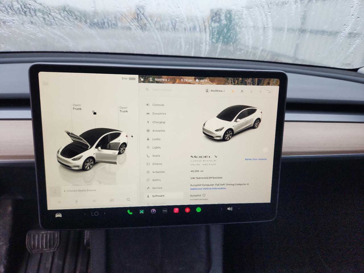 TESLA MODEL Y