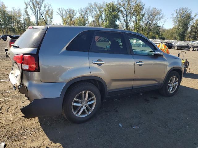 2015 KIA SORENTO LX - 5XYKTCA64FG642275