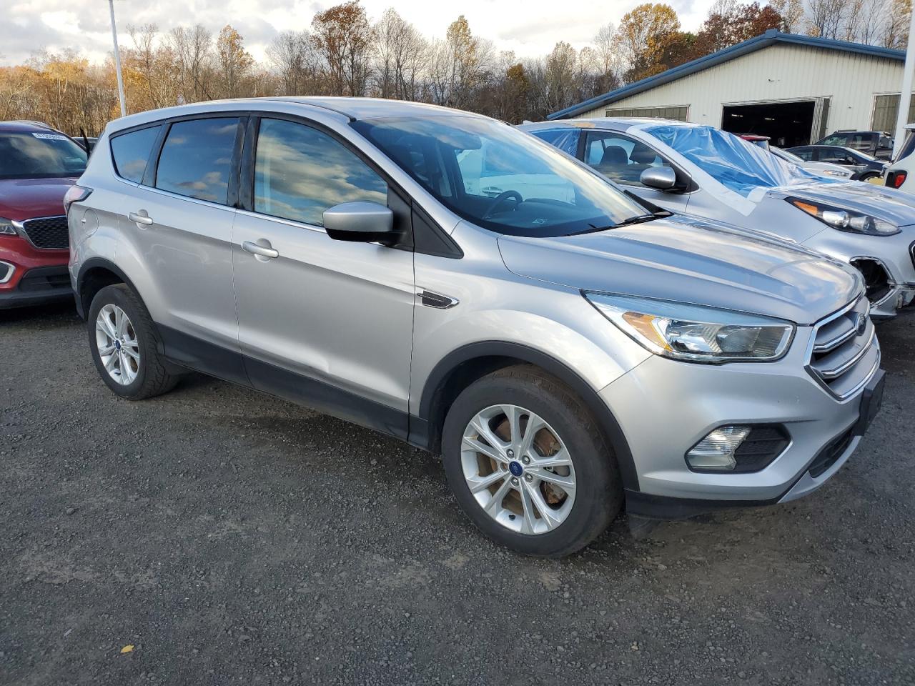 FORD ESCAPE SE