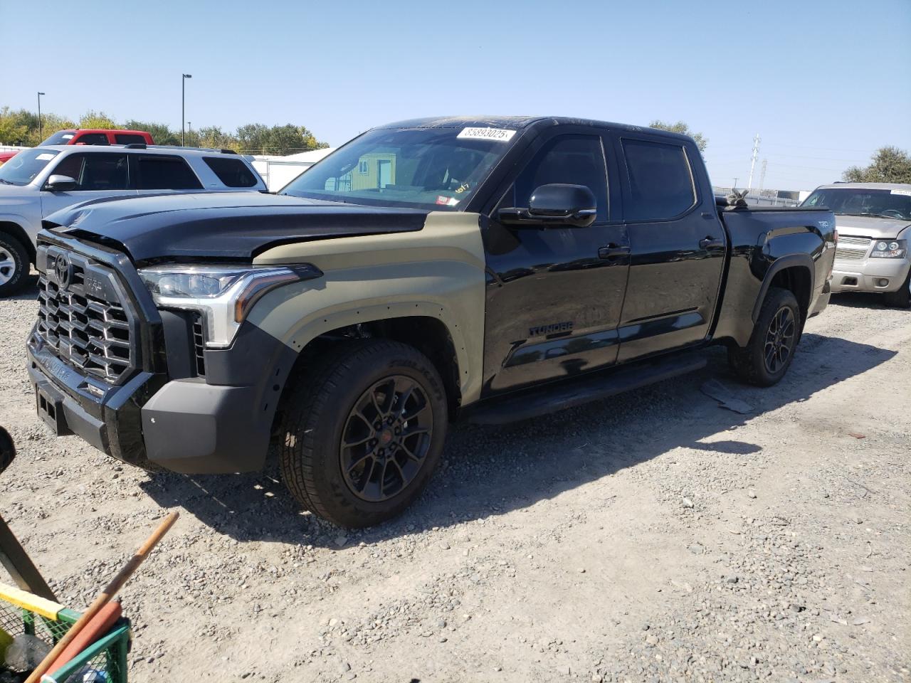 TOYOTA TUNDRA CREWMAX LIMITED