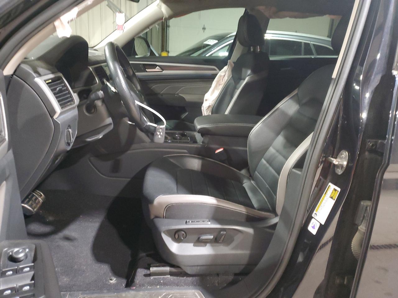 VOLKSWAGEN ATLAS SEL R-LINE