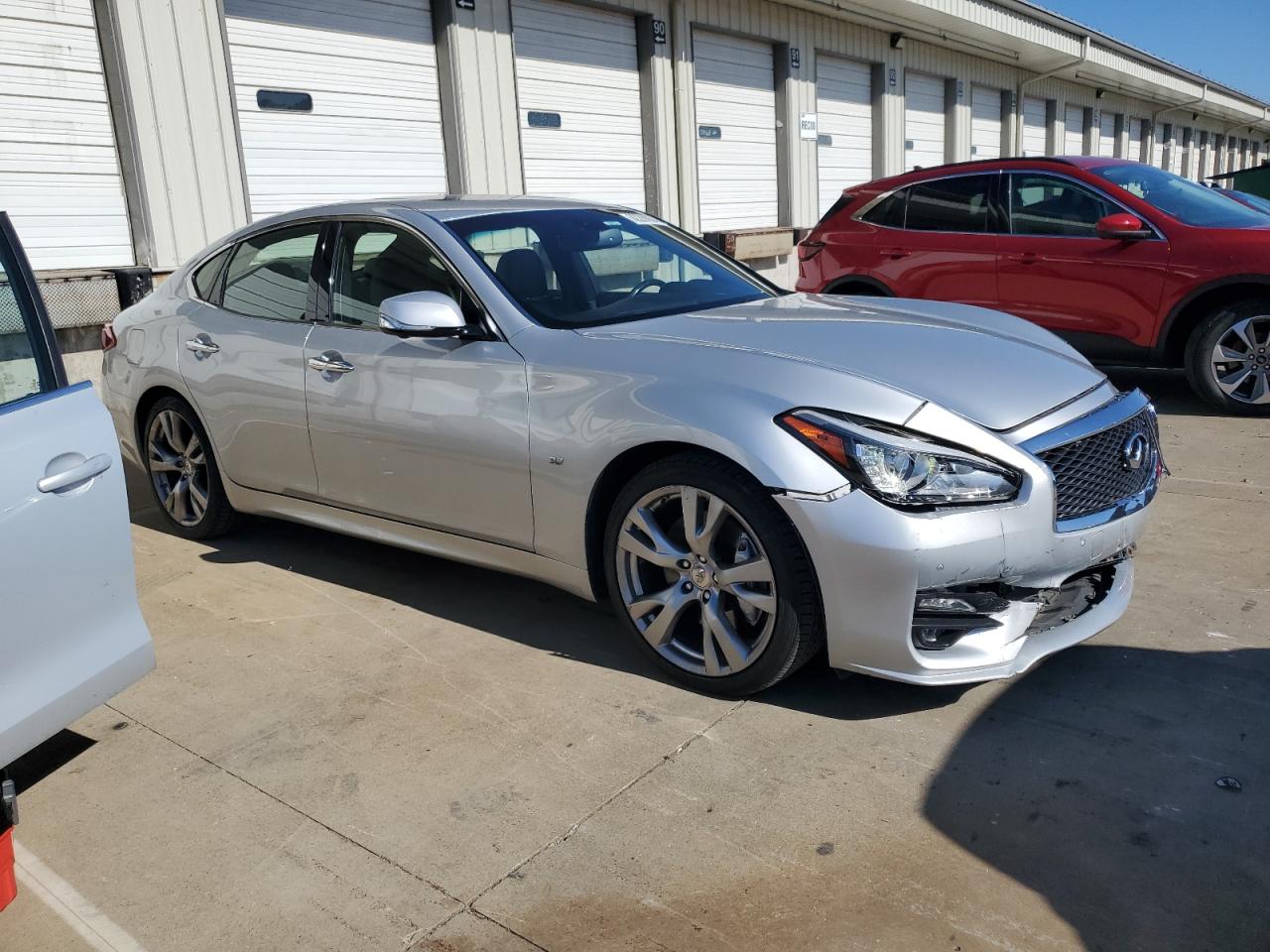 INFINITI Q70 3.7 LUXE