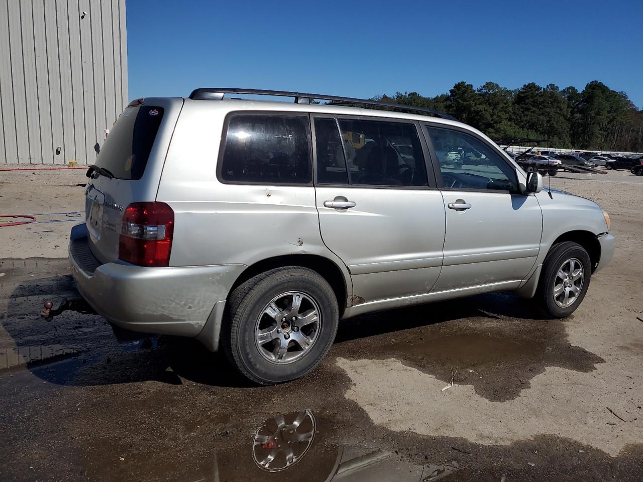 Lot #3276473695 2004 TOYOTA HIGHLANDER