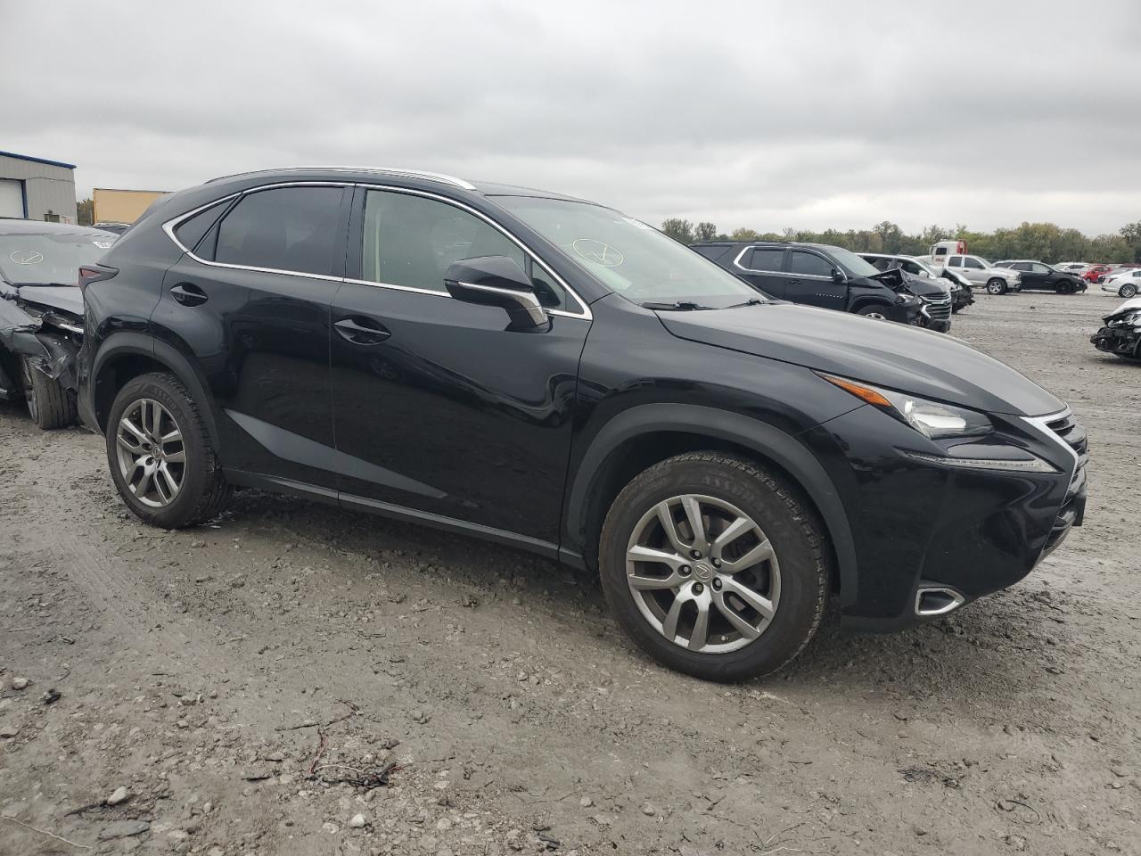 LEXUS NX 200T BASE