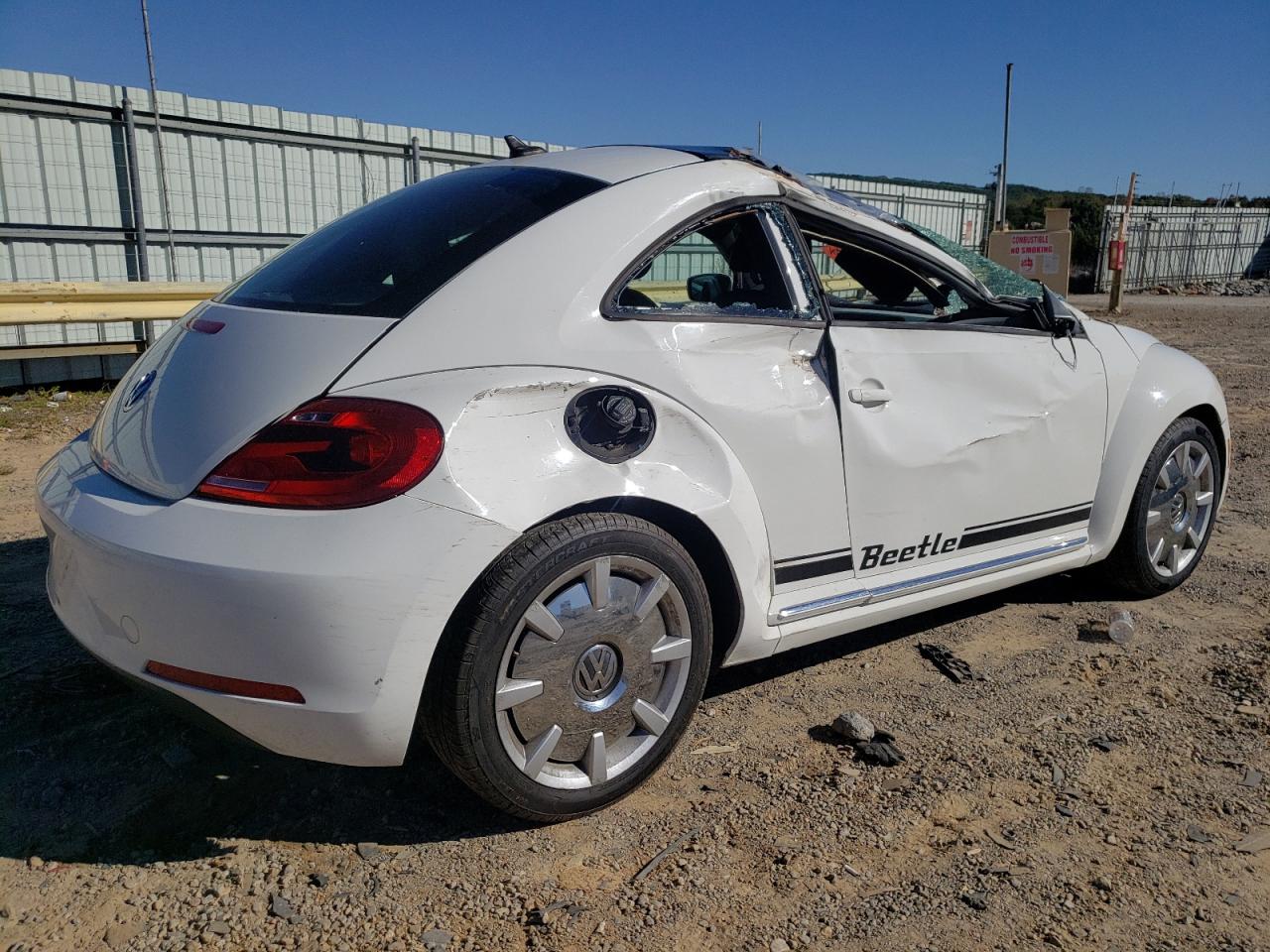 VOLKSWAGEN BEETLE