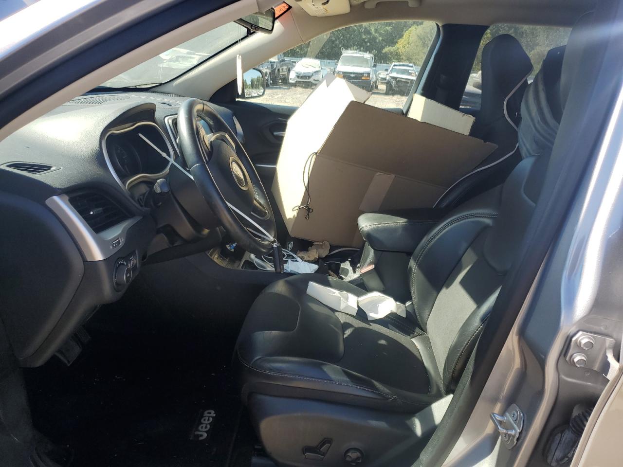 JEEP GRAND CHEROKEE LATITUDE PLUS