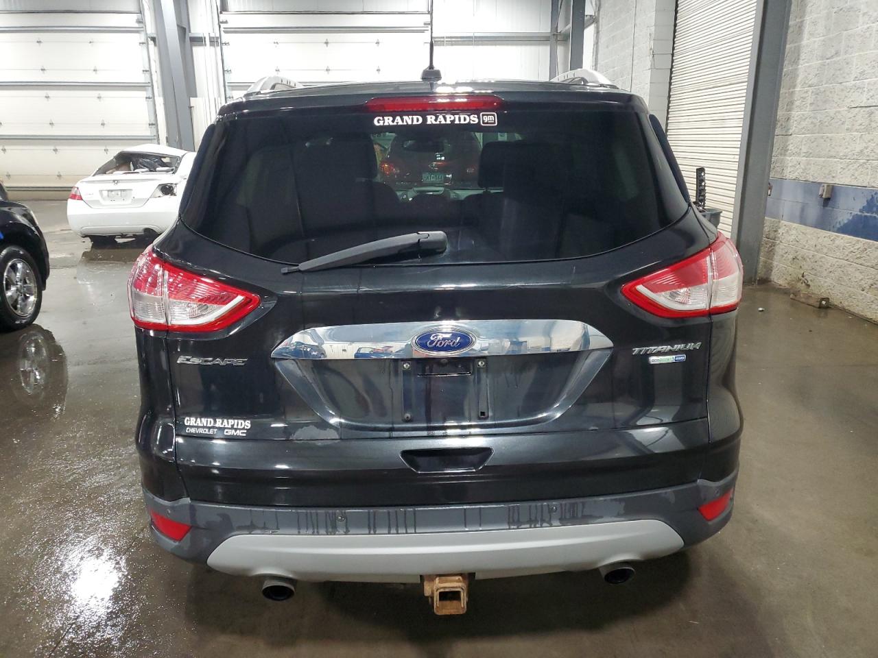 FORD ESCAPE TITANIUM