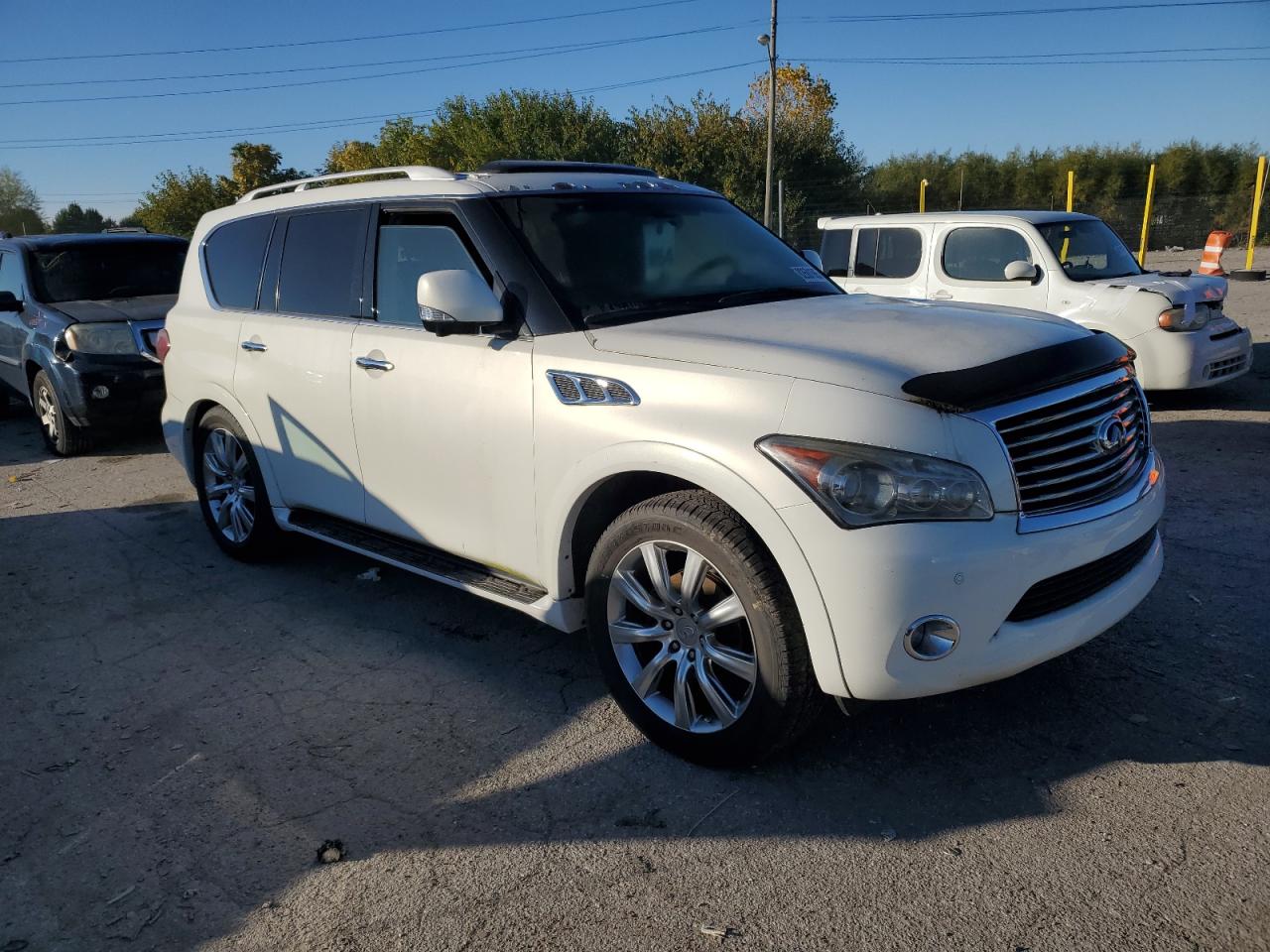 INFINITI QX56