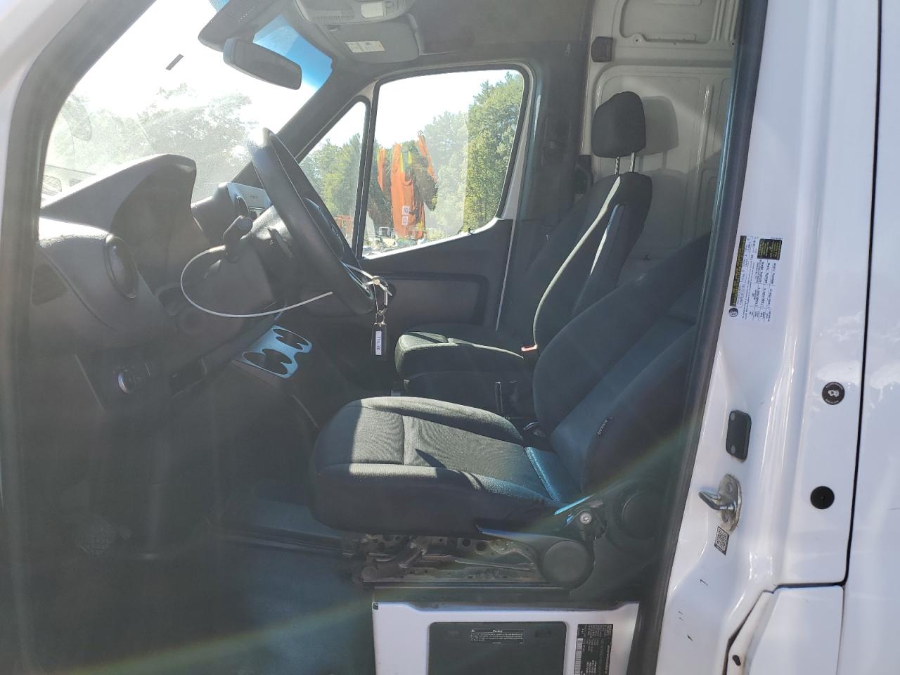 MERCEDES-BENZ SPRINTER 2500