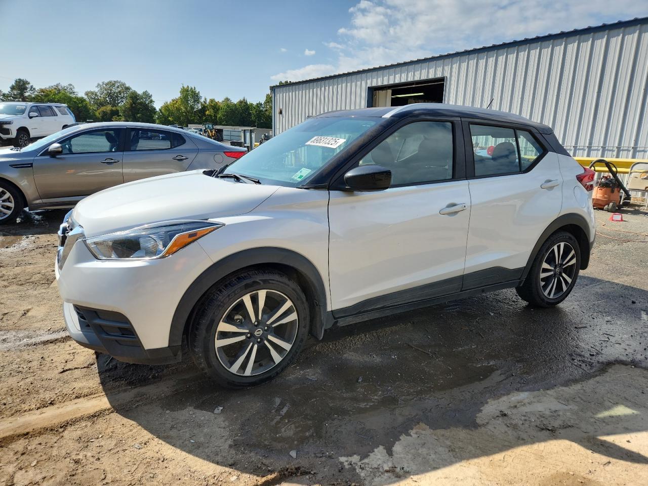 NISSAN KICKS SV