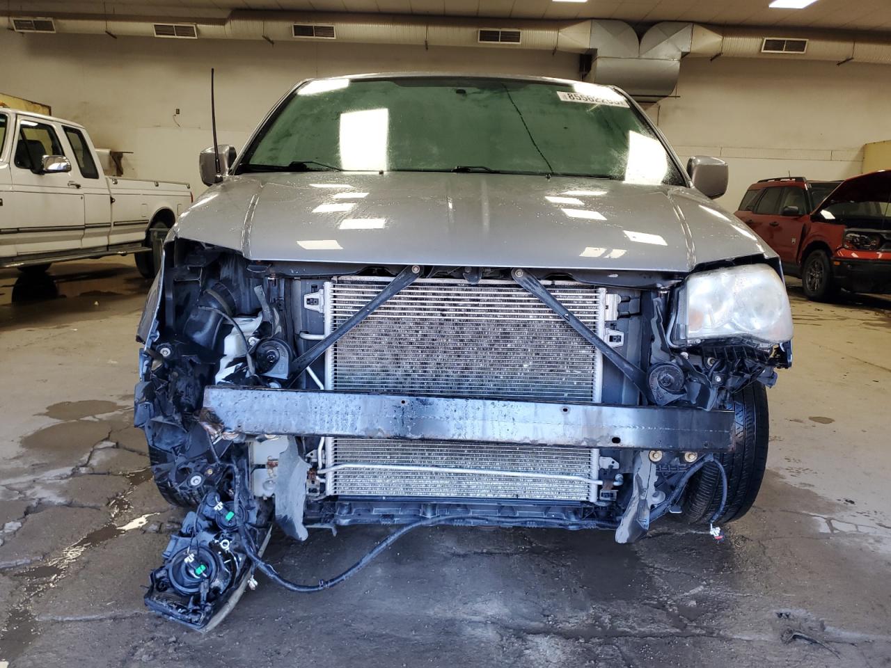 CHRYSLER TOWN & COUNTRY TOURING