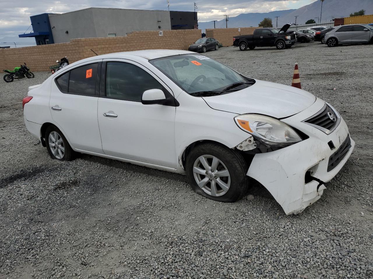 NISSAN VERSA S
