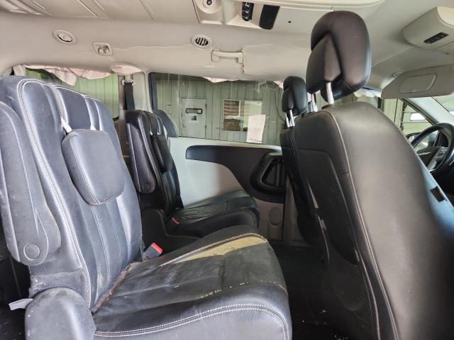 2014 CHRYSLER TOWN & COU - 2C4RC1BG2ER113587