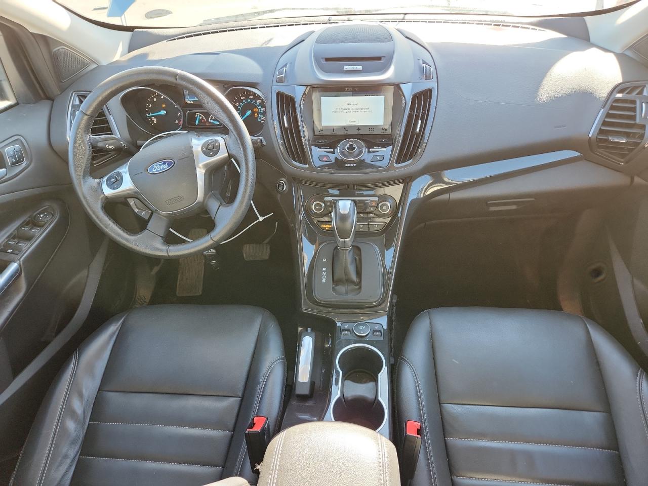 FORD ESCAPE TITANIUM