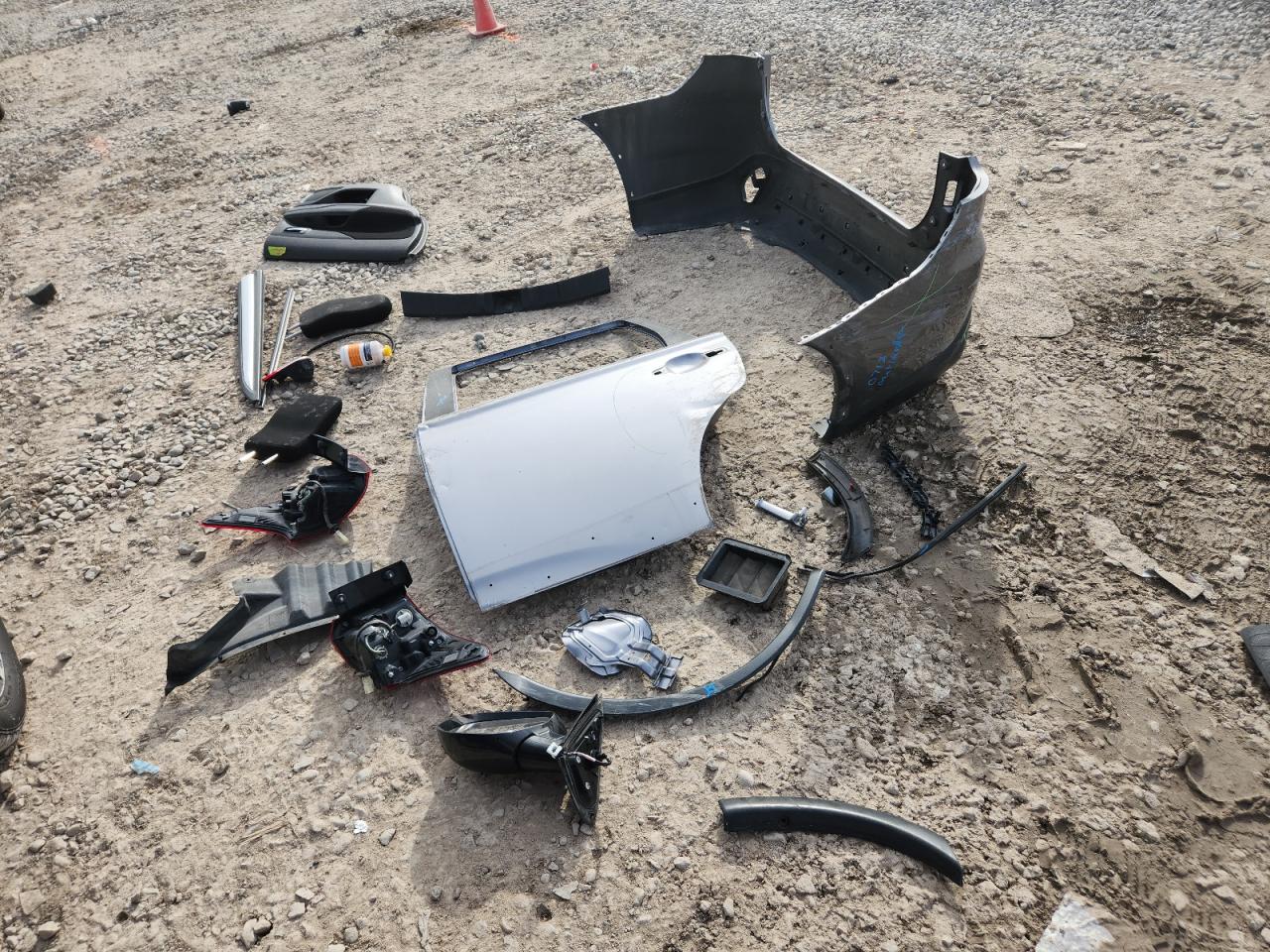 MITSUBISHI OUTLANDER ES