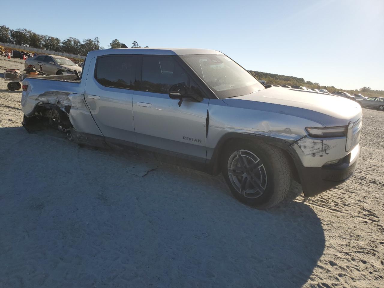 RIVIAN R1T ADVENTURE