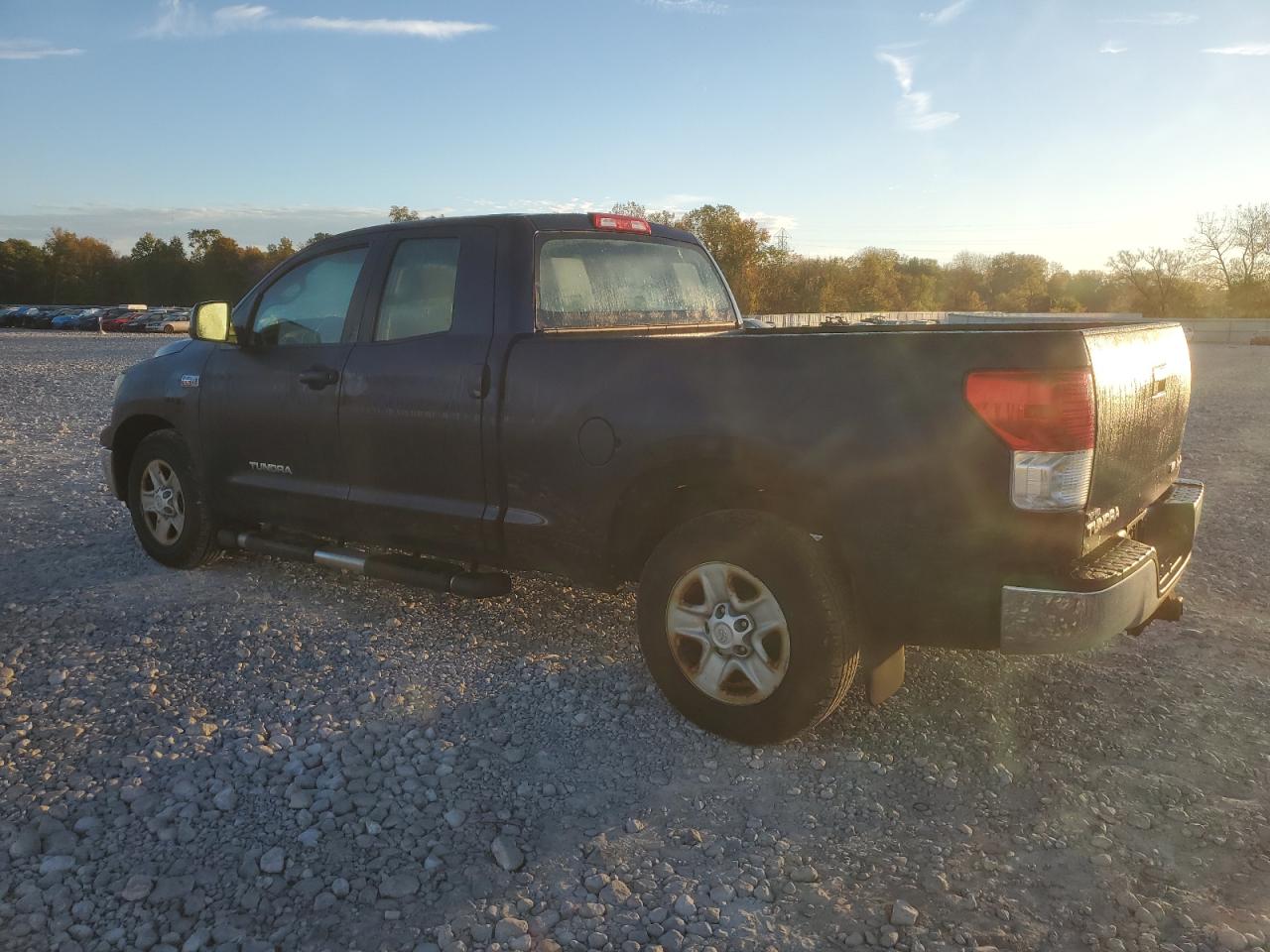 TOYOTA TUNDRA DOUBLE CAB SR5