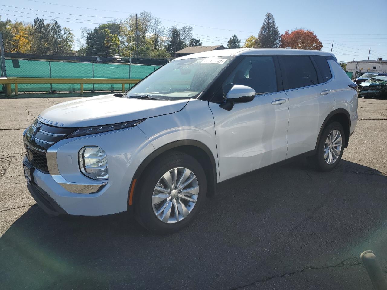 MITSUBISHI OUTLANDER ES