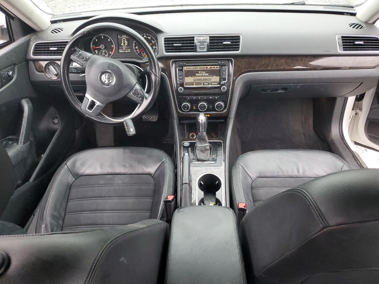 VOLKSWAGEN PASSAT SEL