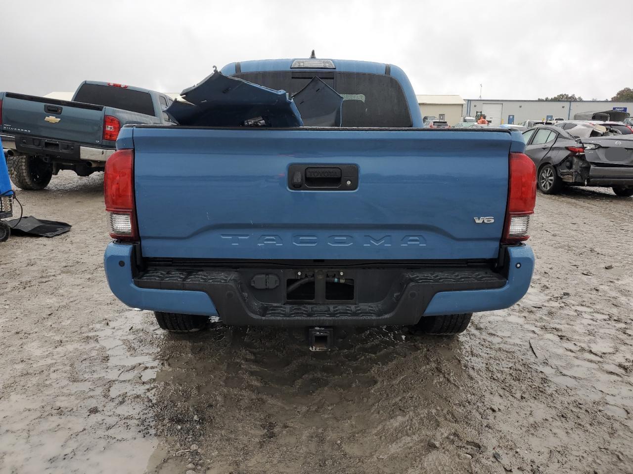 TOYOTA TACOMA DOUBLE CAB