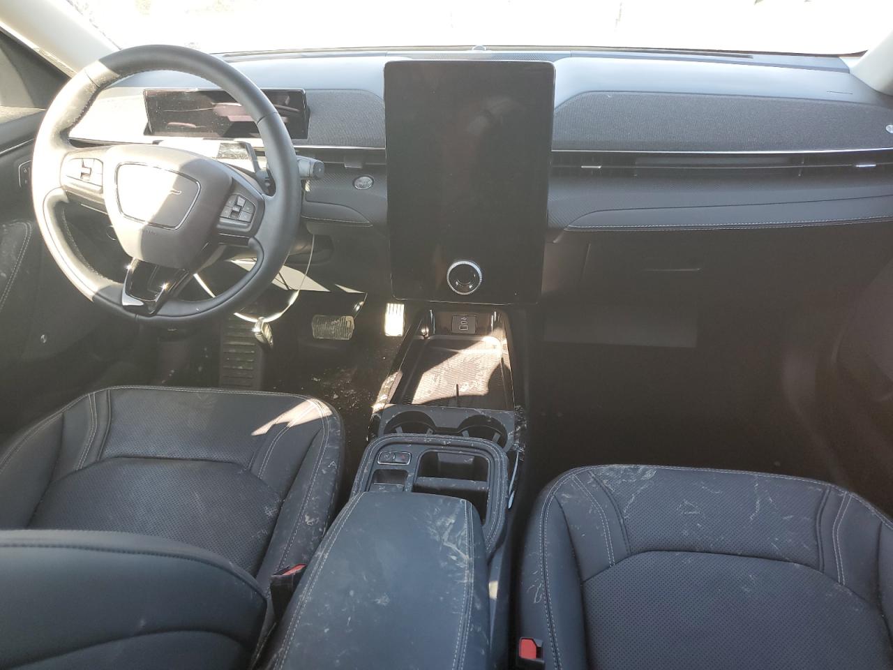 FORD MUSTANG PREMIUM