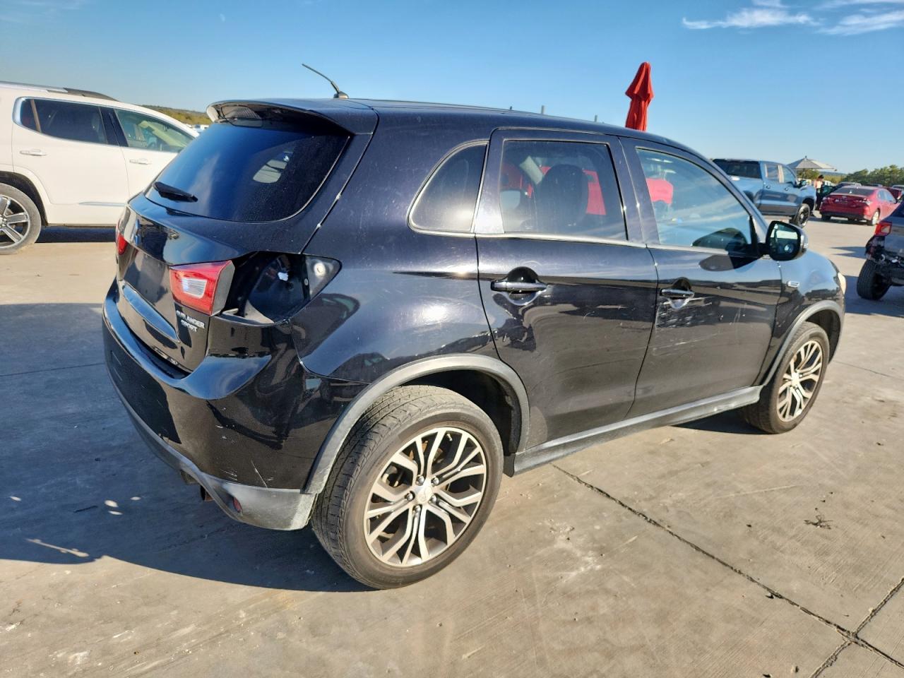 Lot #3311610232 2016 MITSUBISHI OUTLANDER