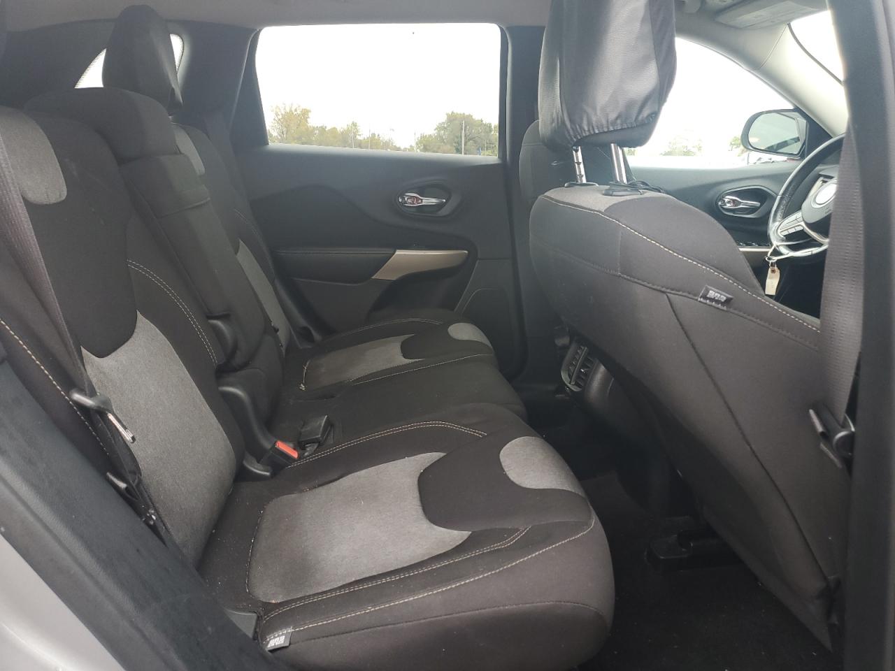 JEEP GRAND CHEROKEE LATITUDE