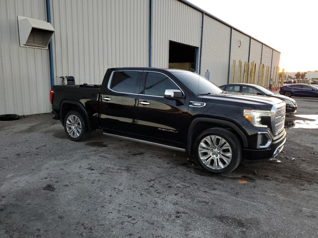 GMC SIERRA K1500 DENALI