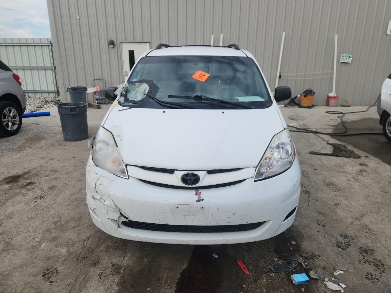 Lot #3301868980 2009 TOYOTA SIENNA CE