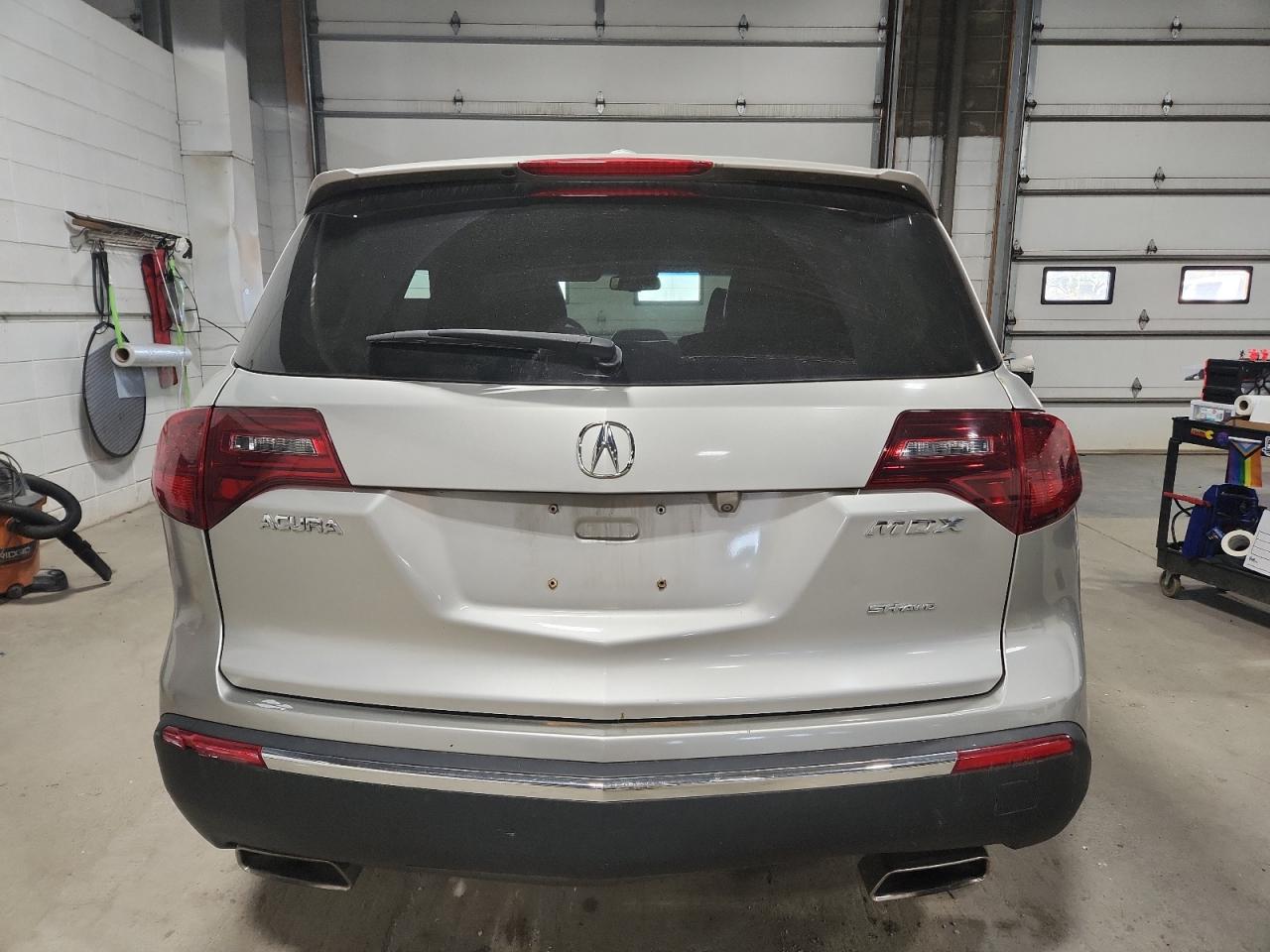 ACURA MDX TECHNOLOGY