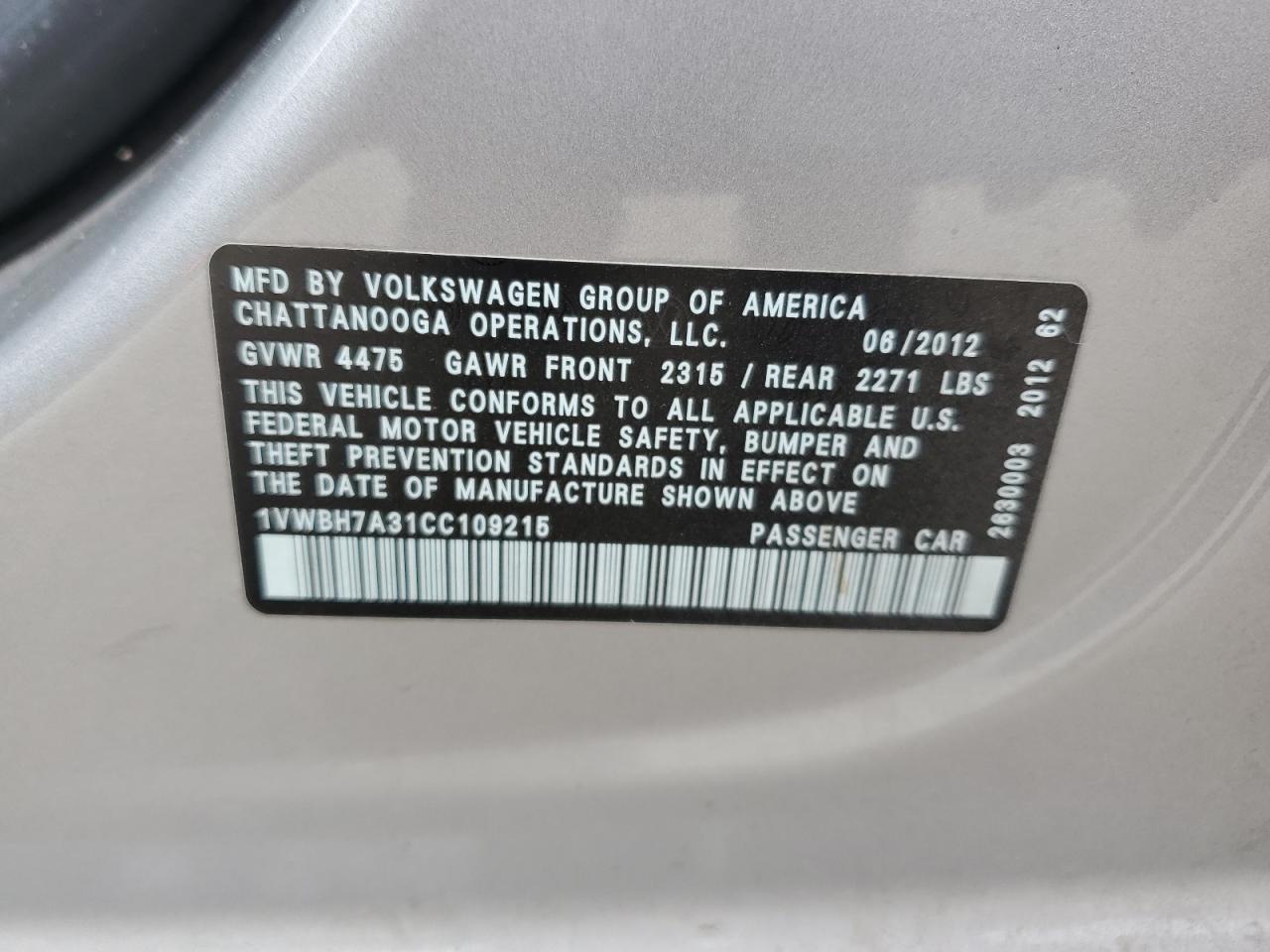 VOLKSWAGEN PASSAT SE