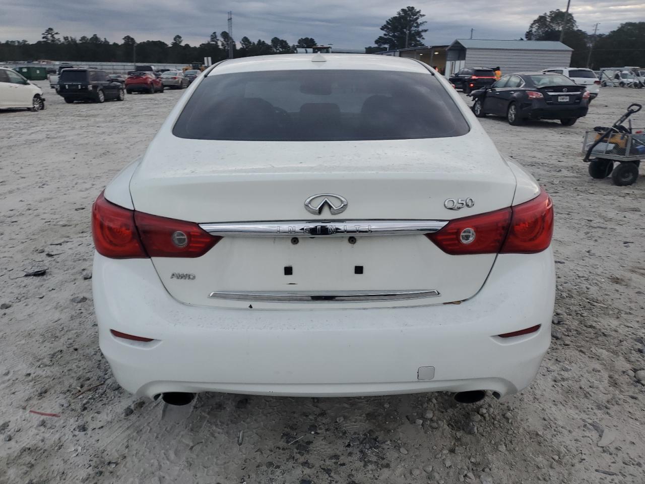 INFINITI Q50 BASE