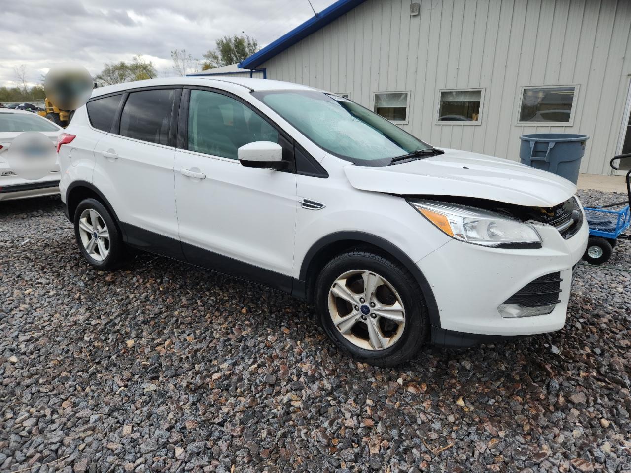 FORD ESCAPE SE